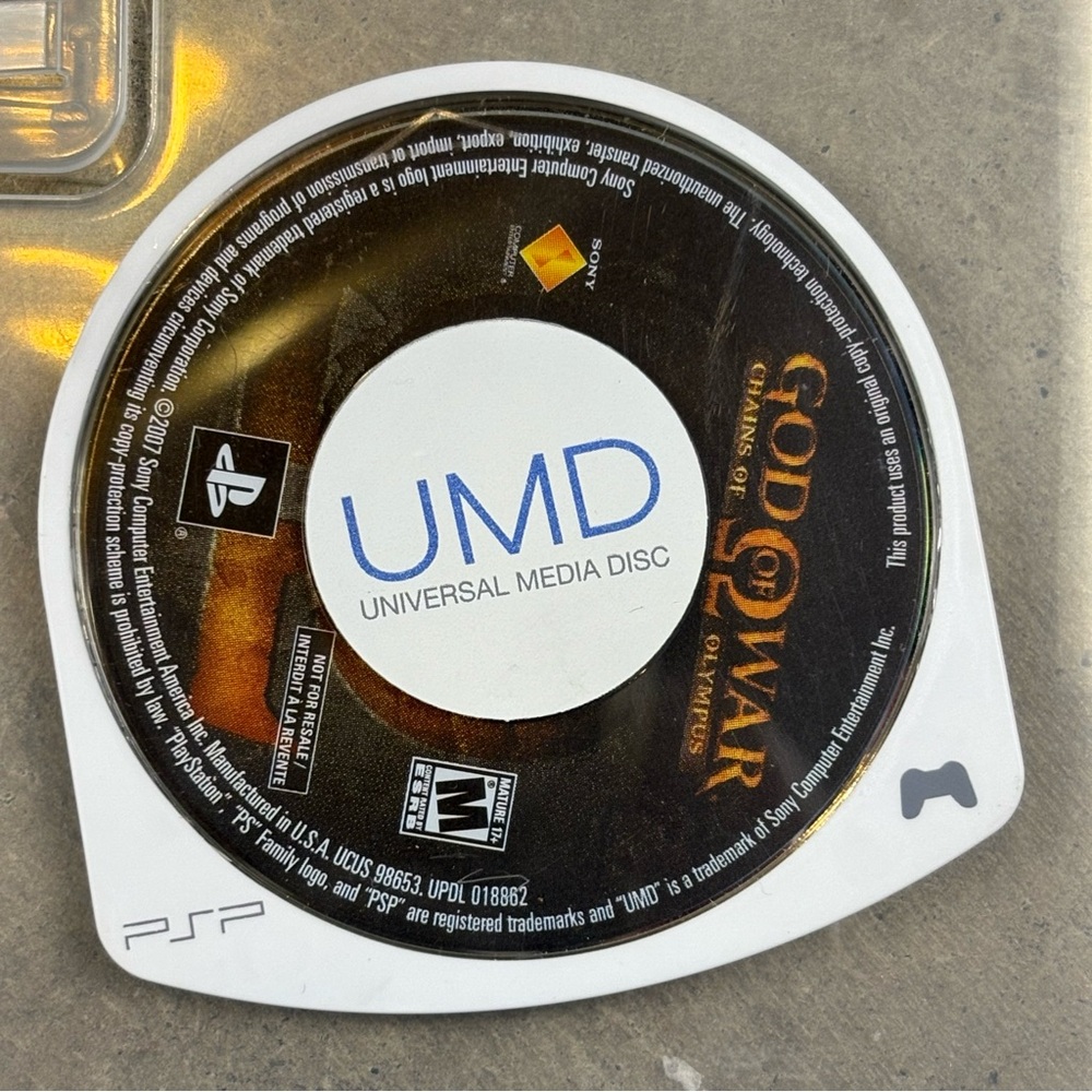 God of War: Chains of Olympus UMD for PSP